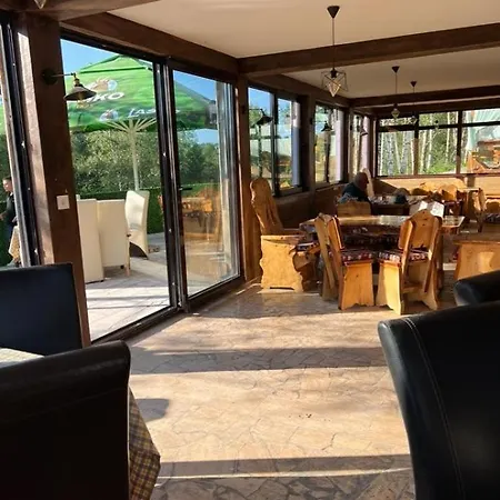 Etno Selo Raj Na Uvcu Lodge