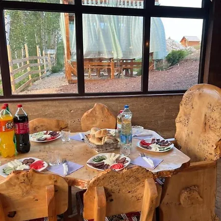 Etno Selo Raj Na Uvcu Lodge *
